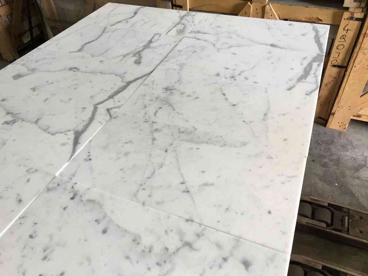 Statuario Venato Honed Marble Tiles 305x610x10mm - intmarble.com